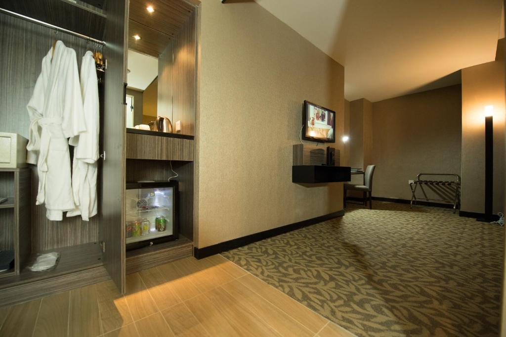Grand Alora Hotel - Premium Executive Suite