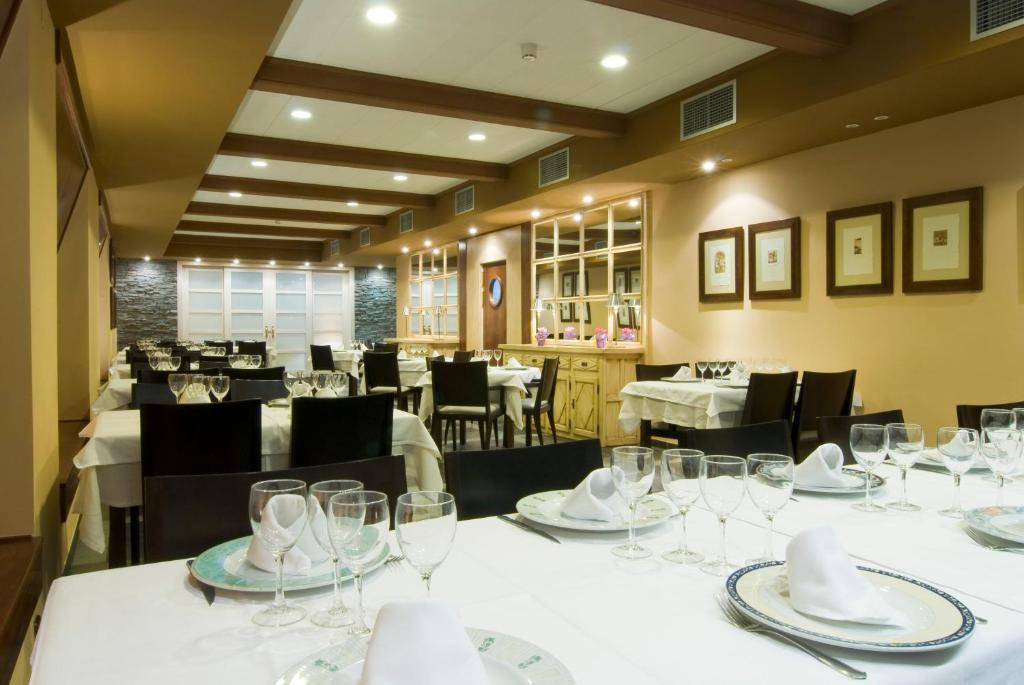 Un restaurante o sitio para comer en Hotel Sanchez