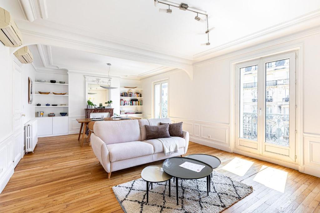 GuestReady - Parisian charm with a balcony