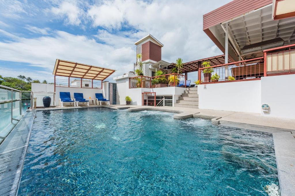 Bazén v ubytování Kata Beach Studio Phuket nebo v jeho okolí