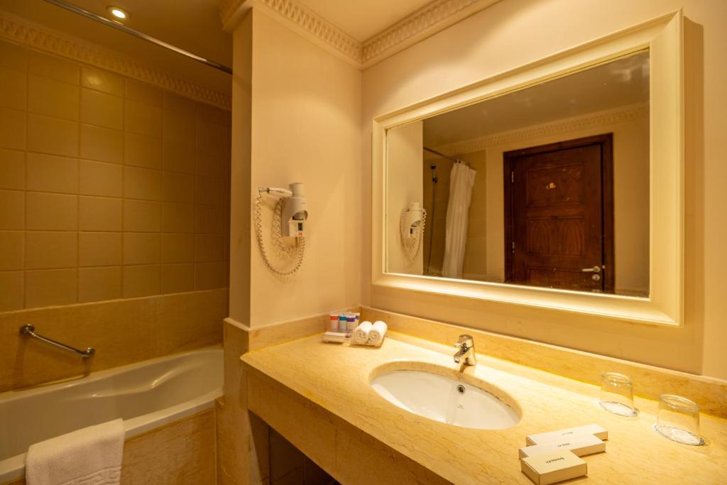 Continental Plaza Beach Resort