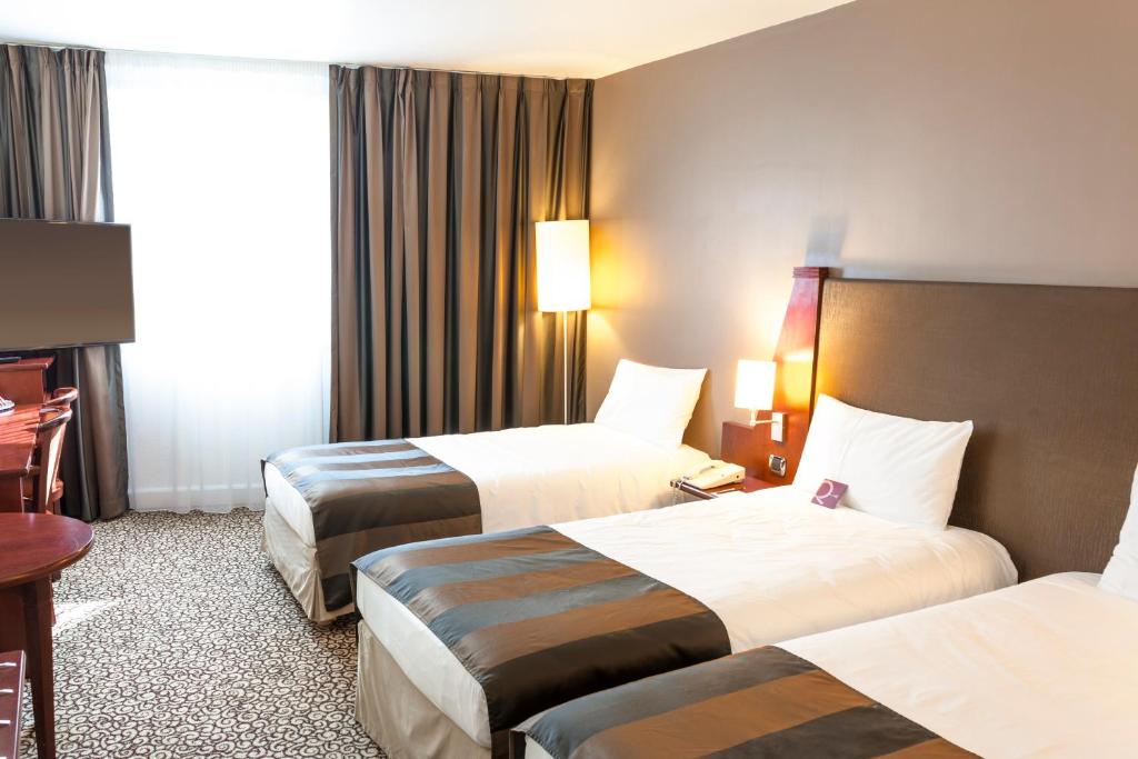 Mercure Paris Val de Fontenay - Classic Â Room With 3 Single Beds