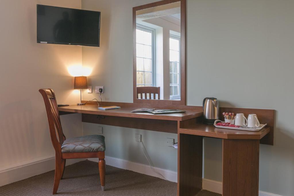 Celtic International Hotel Cardiff Airport - Twin Room