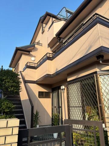 a house with a fence in front of it at Dar Sahha in Nara