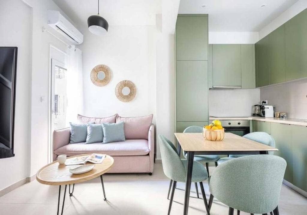 Bright & Stylish 1BR with Balcony in Koukaki