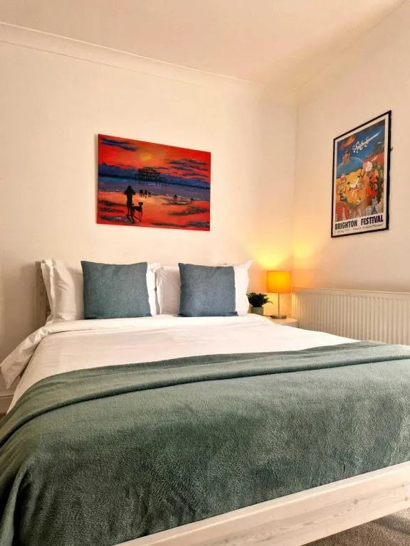 Upper Rock Brighton – Guest House