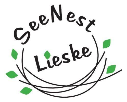 a sign with the words gardeslee in a laurelreath at SeeNest Lieske in Lieske