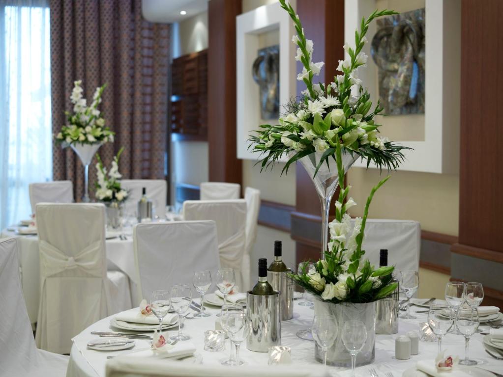 Restaurace v ubytování Atlantica Miramare Beach