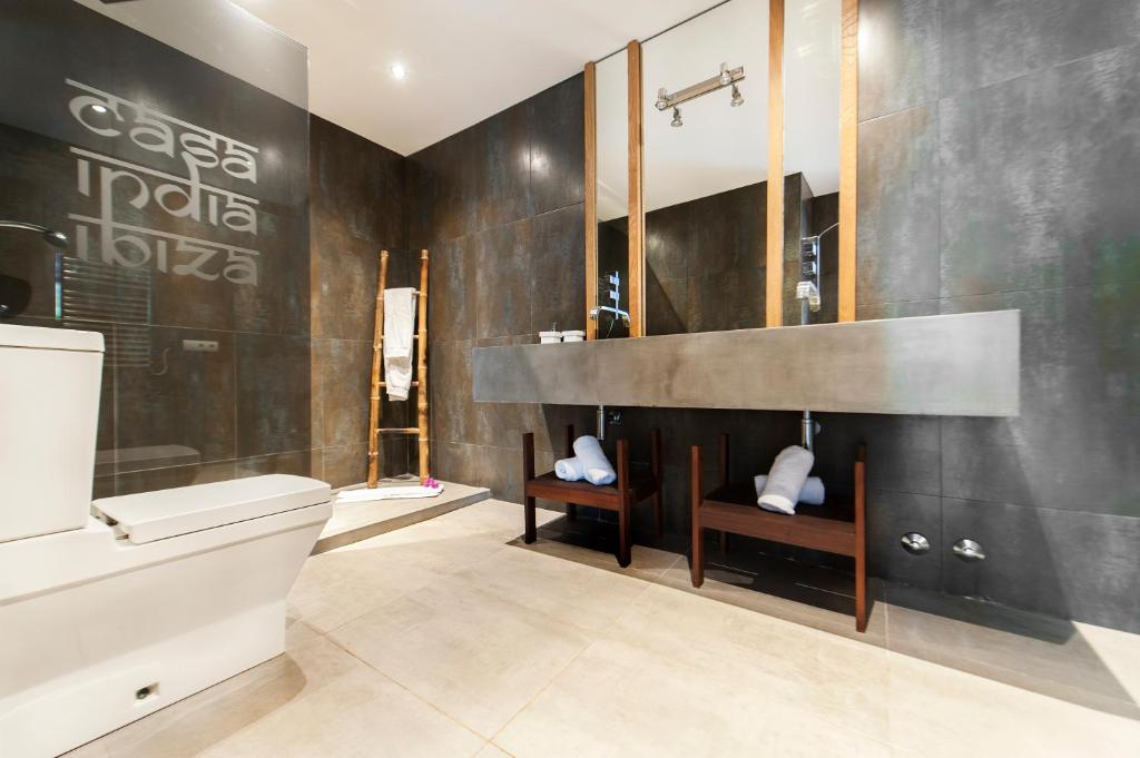 Casa India Ibiza, Santa Eularia des Riu – Updated 2023 Prices