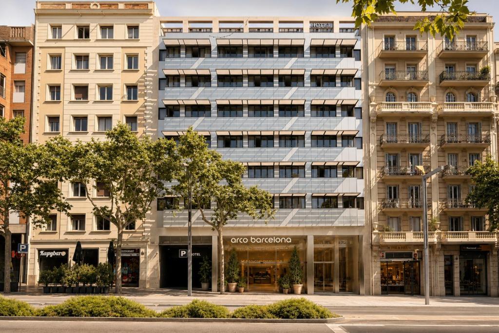 an office building in front of a building at Arco Barcelona Hotel in Barcelona