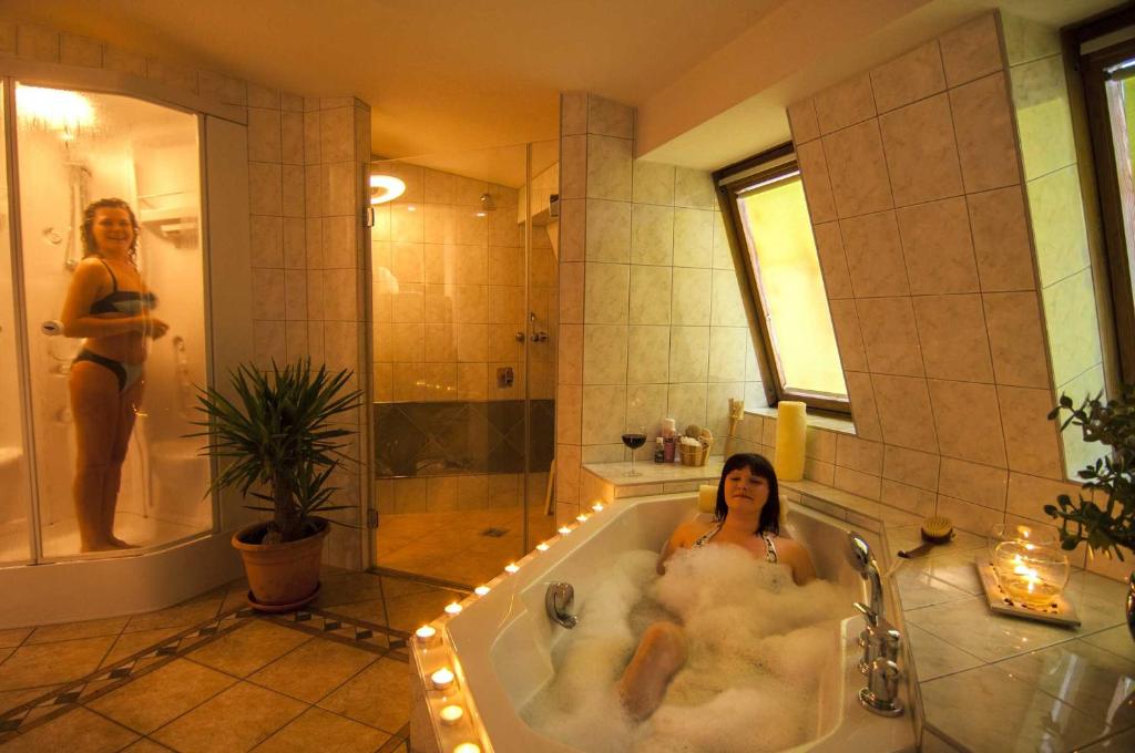 Koupelna v ubytování Hotel zur Post