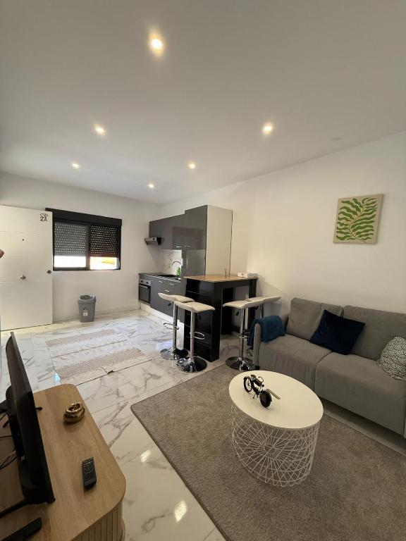 Bel appartement 2 chambres dans le centre de Rosas