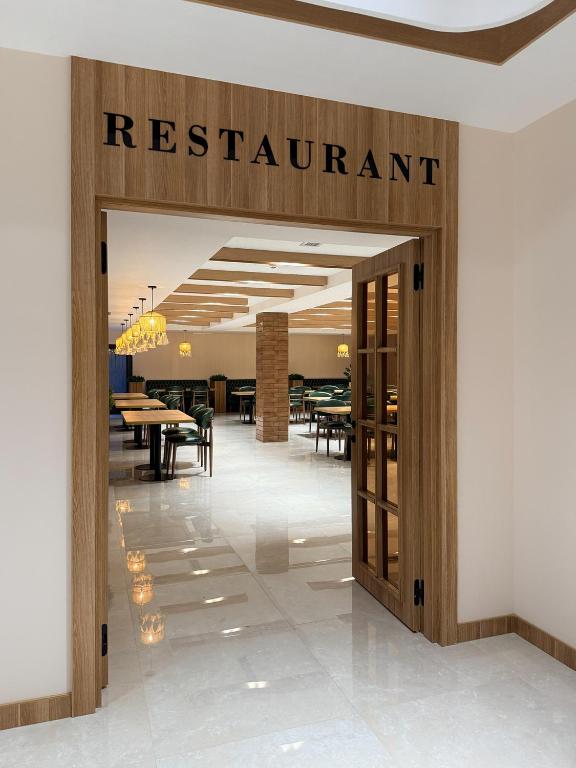 لابی و فضای عمومی Lumar Toshkent City Hotel - تصویر ۵