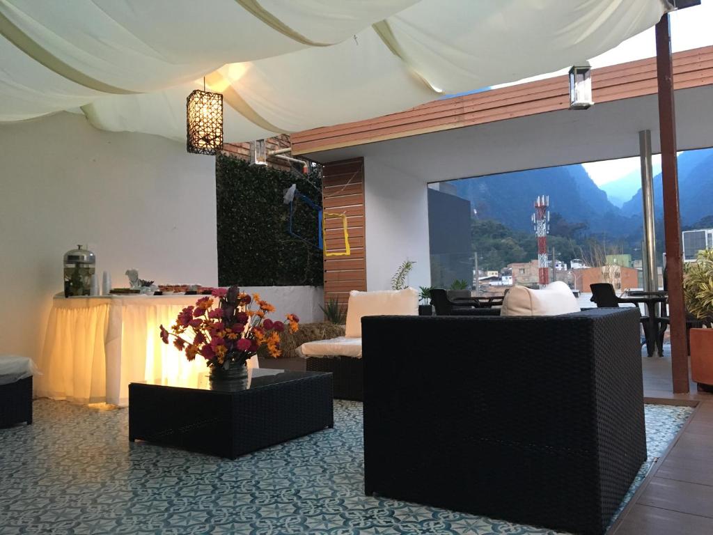 TV a/nebo společenská místnost v ubytování Hotel Inter Bogotá