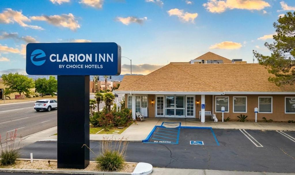 a sign for a gallion inn in front of a building at Clarion Inn Near China Lake Naval Station in Ridgecrest