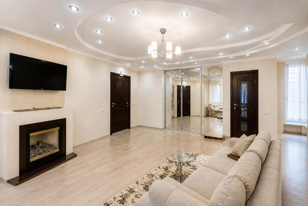 z DZhAKUZI v samomu tsentri TTs PASAZh Apartments photo 5