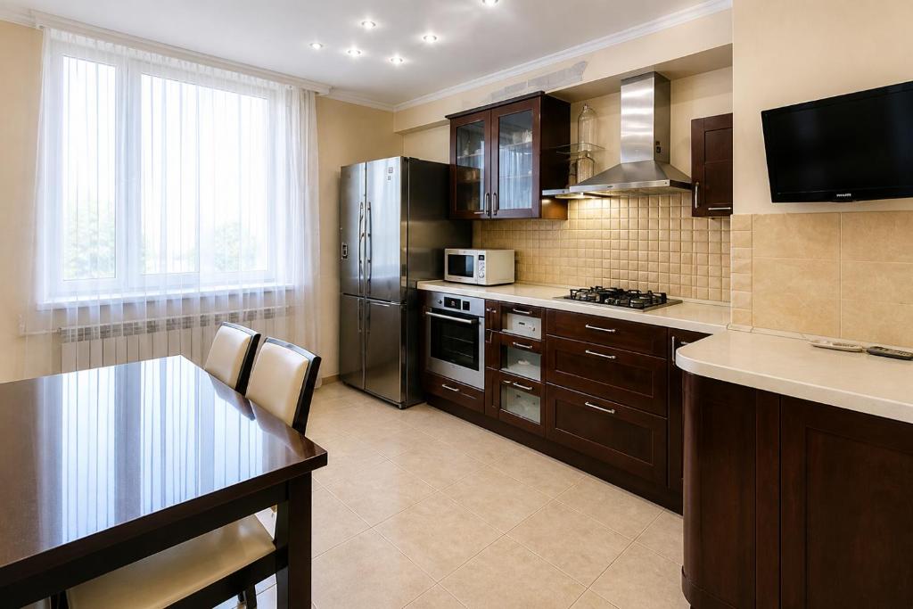 z DZhAKUZI v samomu tsentri TTs PASAZh Apartments photo 4