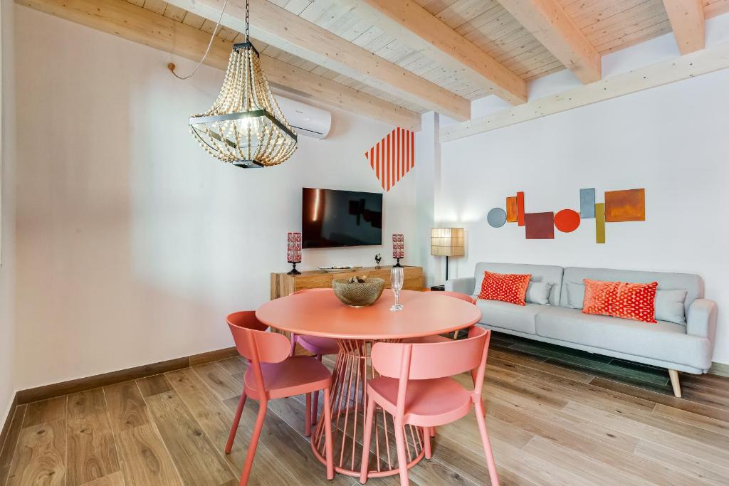 Appartamento pigneto con giardino privato e parcheggio