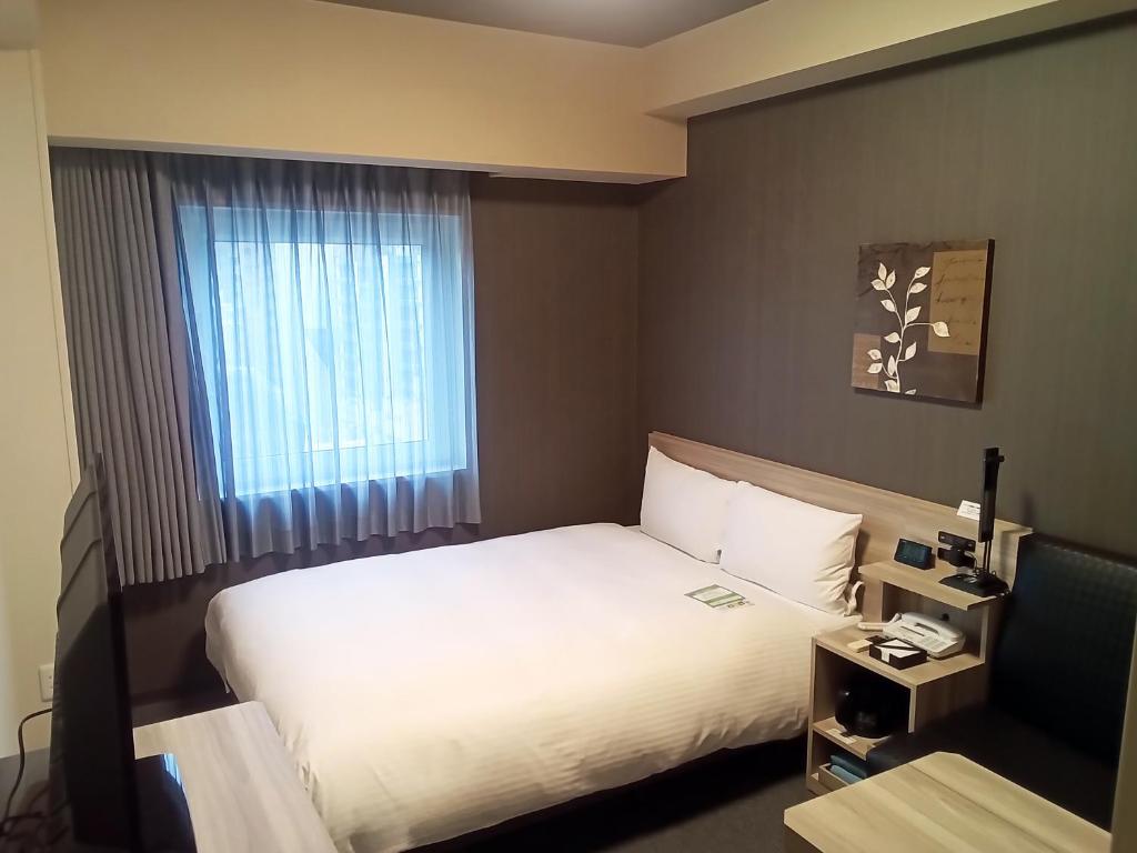 Hotel Route-Inn Hamada Ekimae - Chambre Confort Double Avec Petit Lit Double - Non Fumeur
