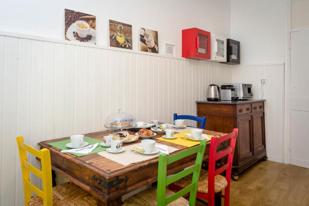 Kuchyň nebo kuchyňský kout v ubytování B&B I Portici Di Sottoripa