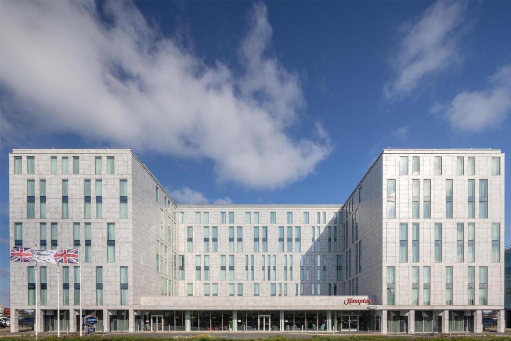Hampton By Hilton London Stansted Airport