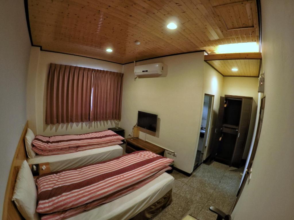 Nantou Sunmoon Lake Walami Homestay B&B - Pequeña Habitación Gemela