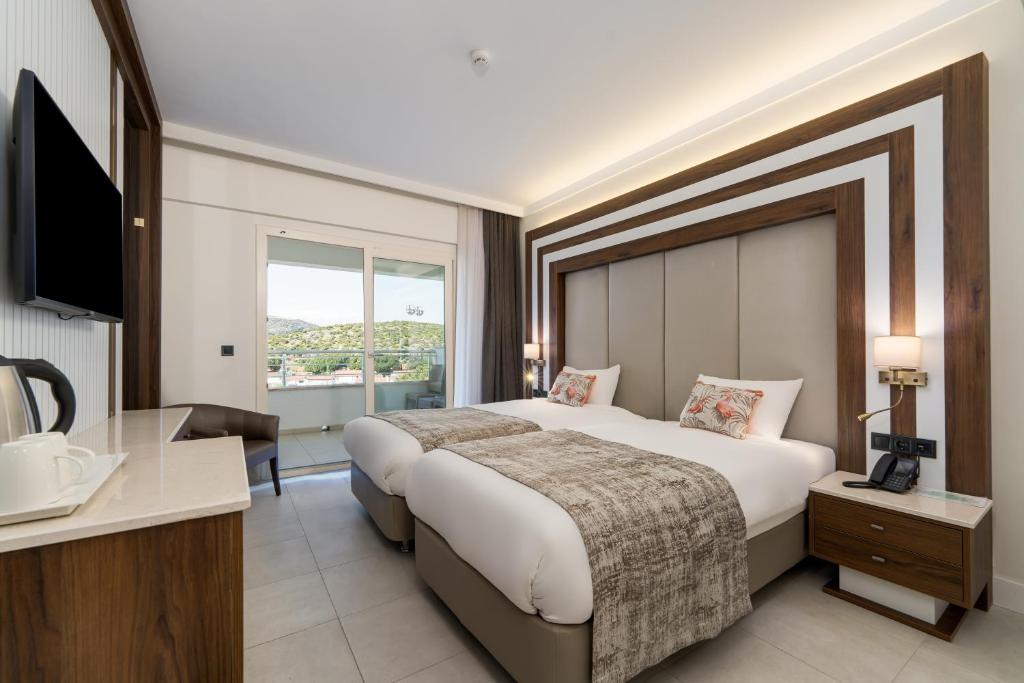 Batıhan Beach Resort & Spa - 