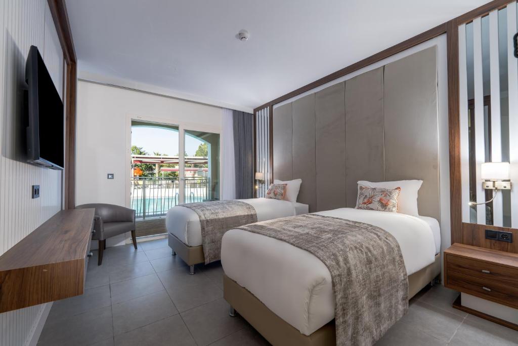 Batıhan Beach Resort & Spa - 