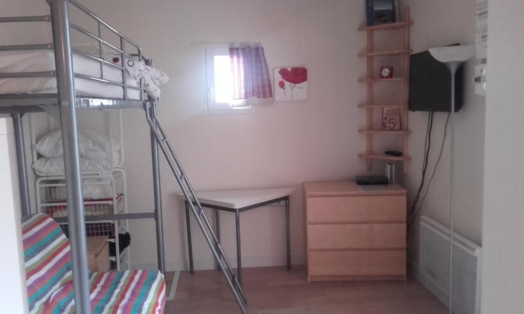 Kuchyň nebo kuchyňský kout v ubytování Studio Dijon entre fac hopital et centre