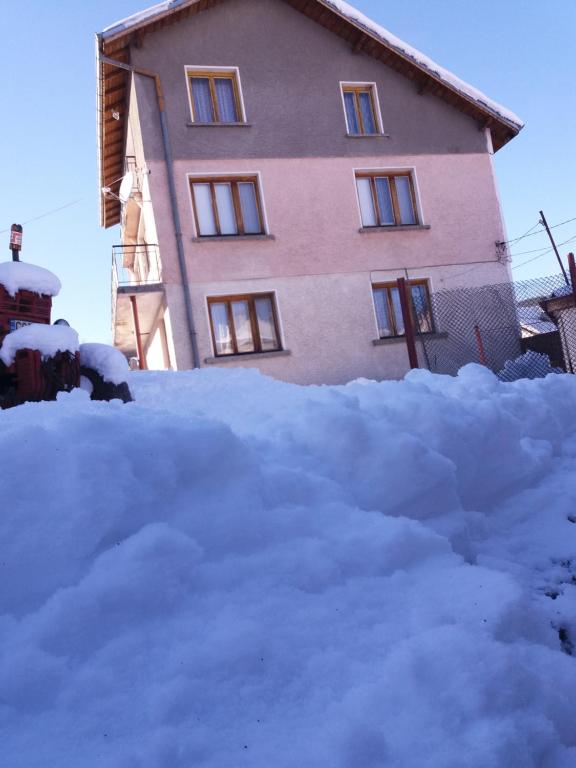 Guest House AHP v zimě