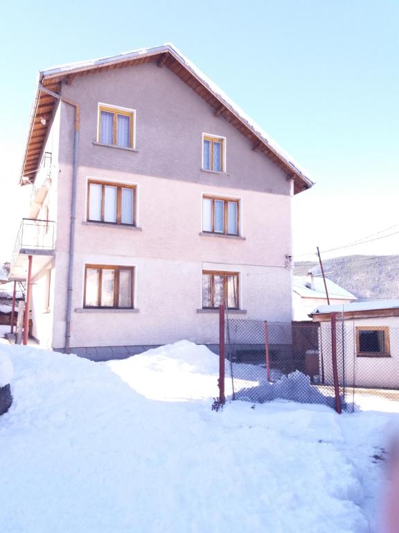 Guest House AHP v zimě