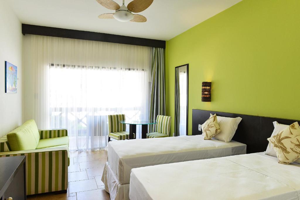  Iara Beach Hotel Boutique