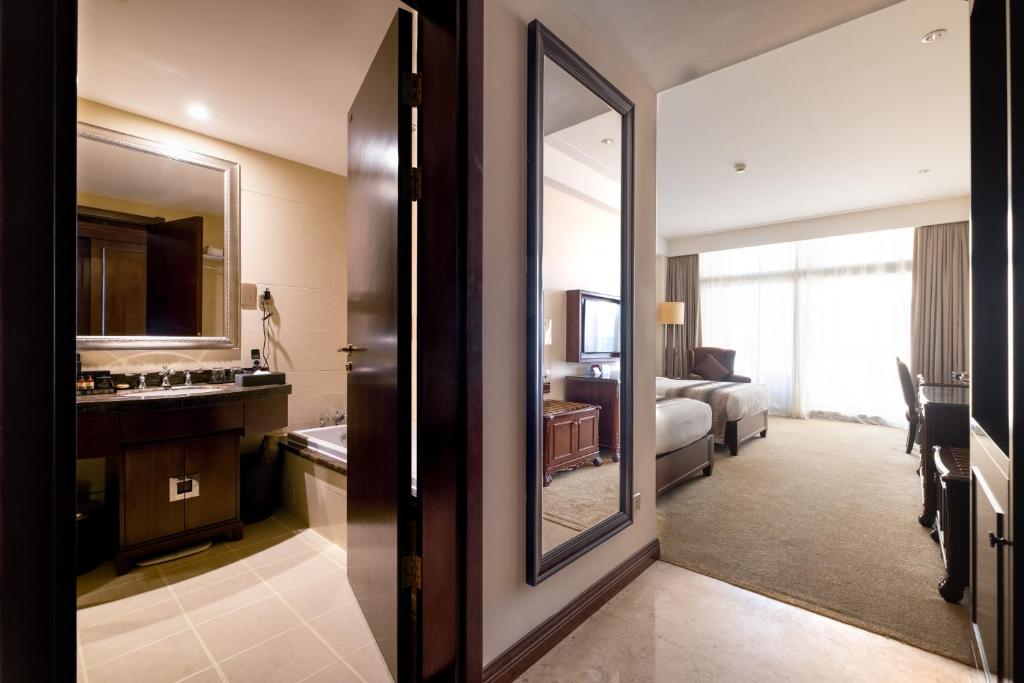Tang Palace Hotel photo