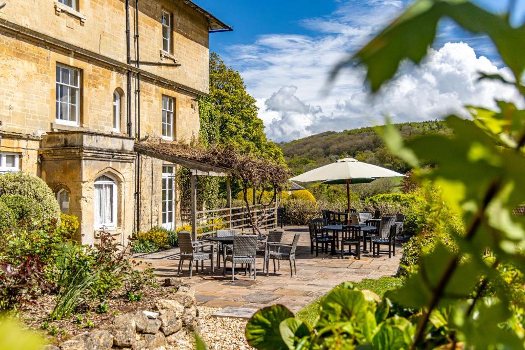 Best Western Limpley Stoke Hotel photo