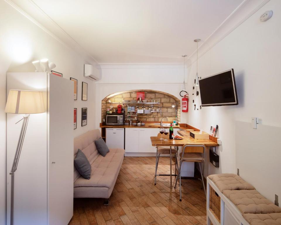 Cozy Roman Nest, Rome (updated prices 2026)