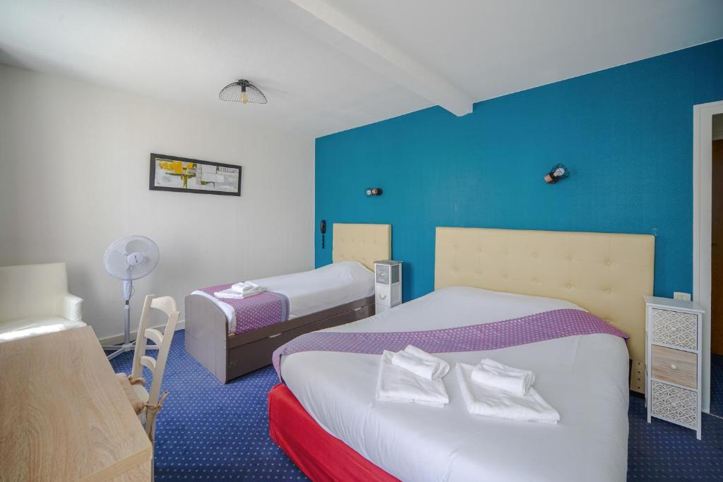 Logis Hôtel Le Bretagne - Chambre Triple
