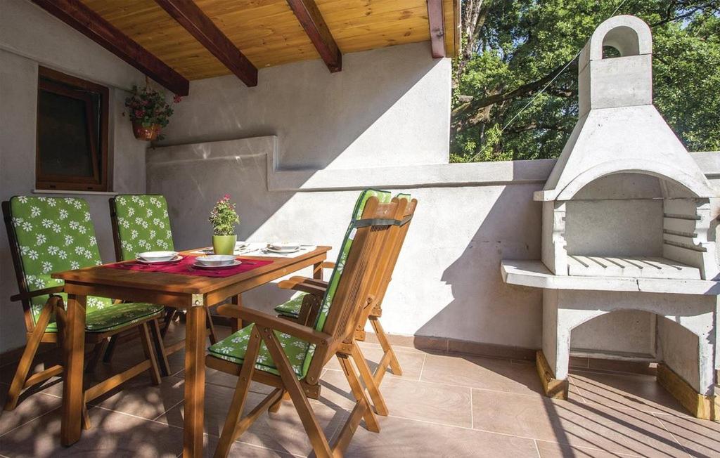 Patio alebo iná vonkajšia časť ubytovania Apartman Prima