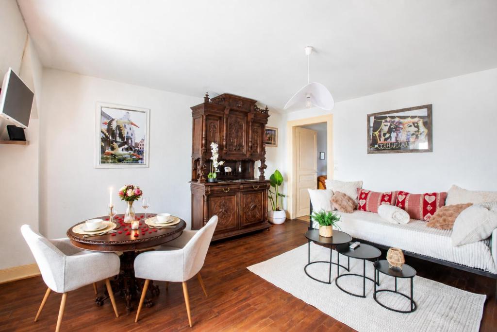 GANZALIESELE, Idéal Pro, Gare à 2 minutes à pied, Bus devant l'Immeuble, Arrivée Autonome, Wifi, Centre historique de Colmar, Appartement lumineux et calme, – photo 1