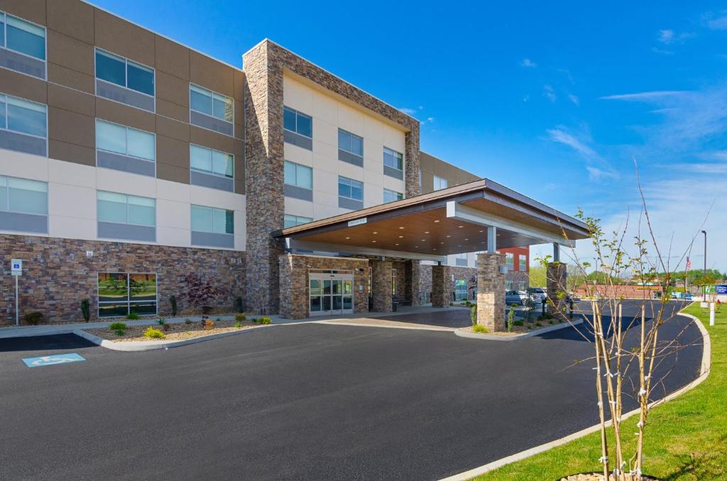 Holiday Inn Express & Suites - Abingdon by IHG photo