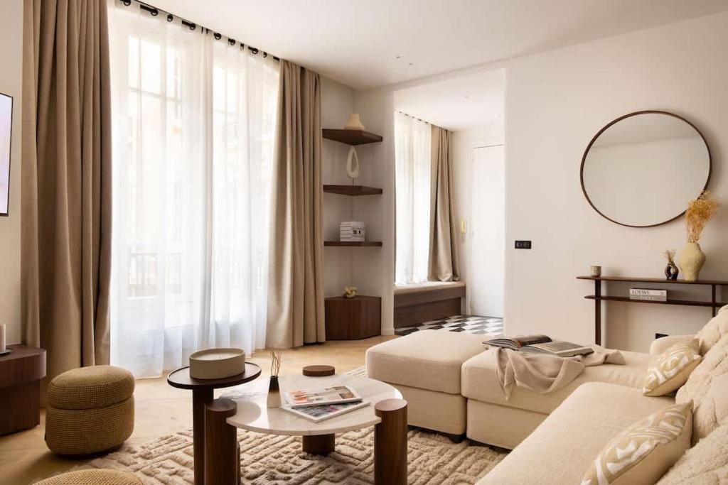 Luxury Comfort 3BD 8P Heart of Le Marais