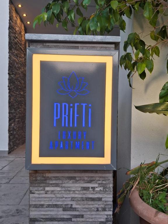 Prifti luxury apartment ll
