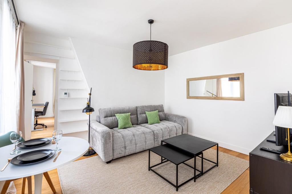 GuestReady - Bright Parisian Charm