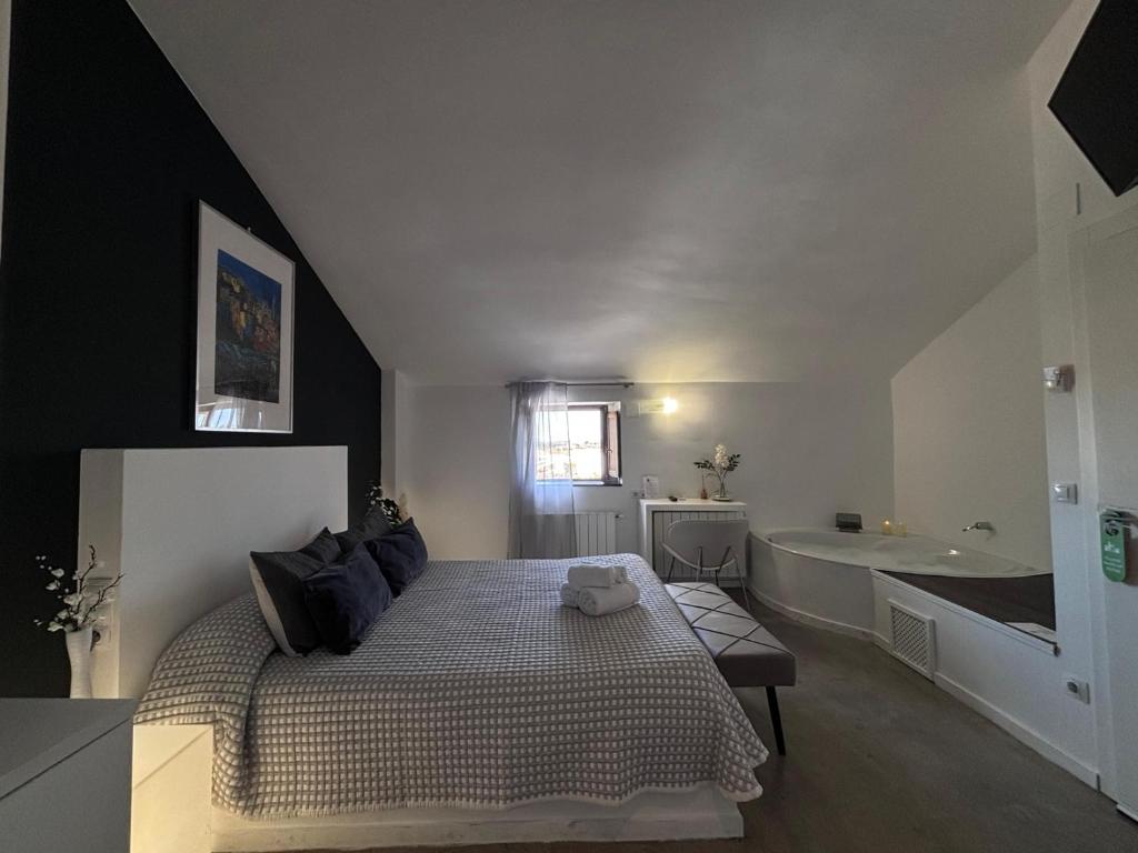 Hotel Raimblanc - Habitación Doble Con Bañera De Hidromasaje