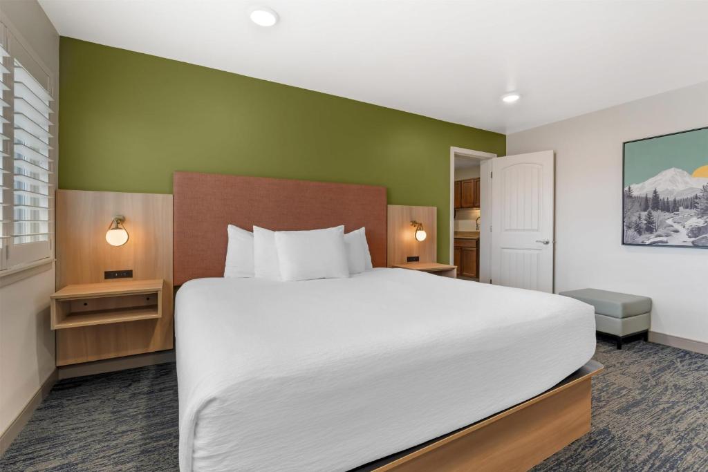 Best Western Plus Clocktower Inn photo