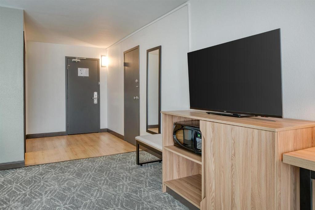 Best Western Tomah Hotel photo