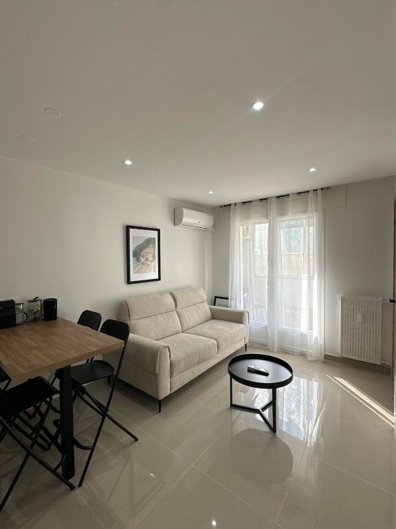 Appartement moderne et proche de la mer