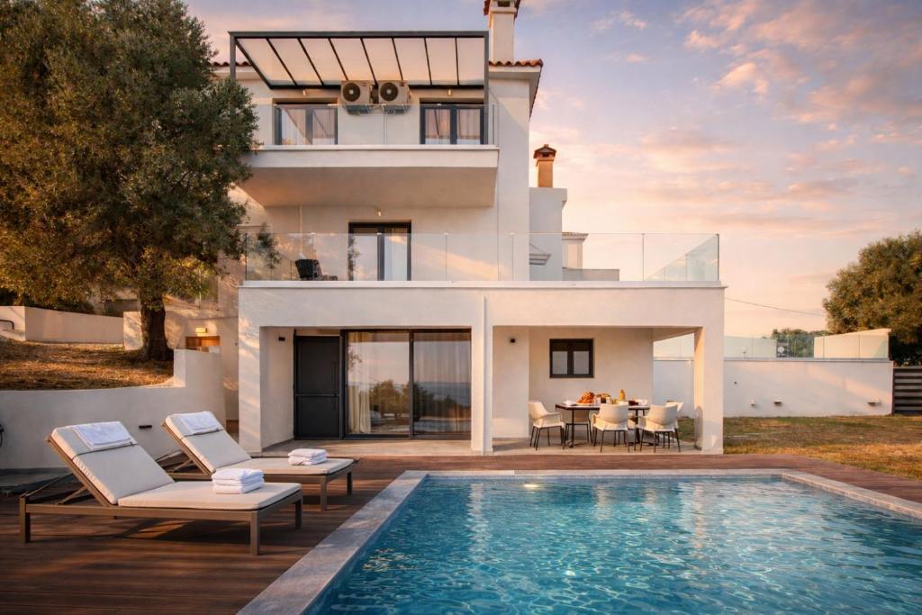 Terra Lux Villas