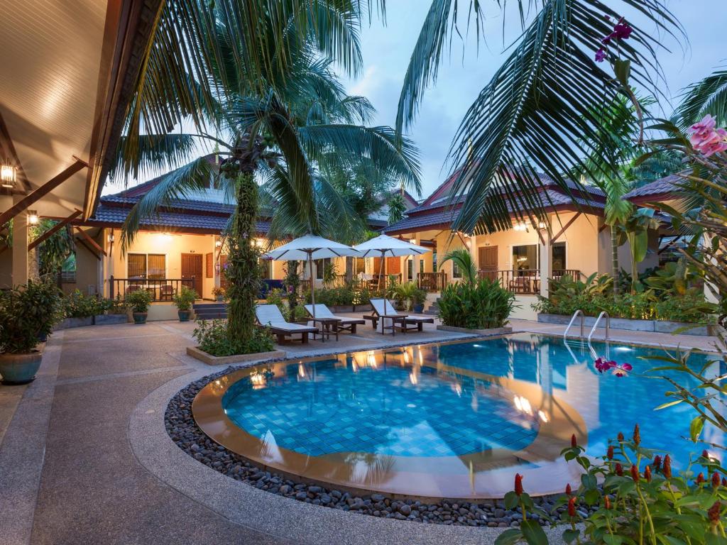 Bazén v ubytování Le Piman Resort nebo v jeho okolí