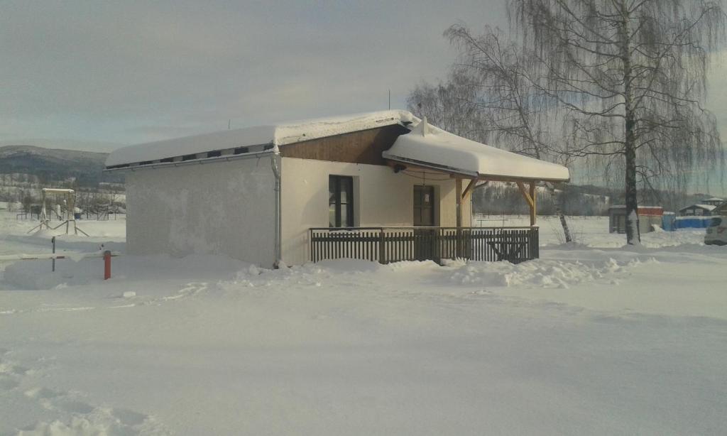Family Bungalows & Camp v zimě
