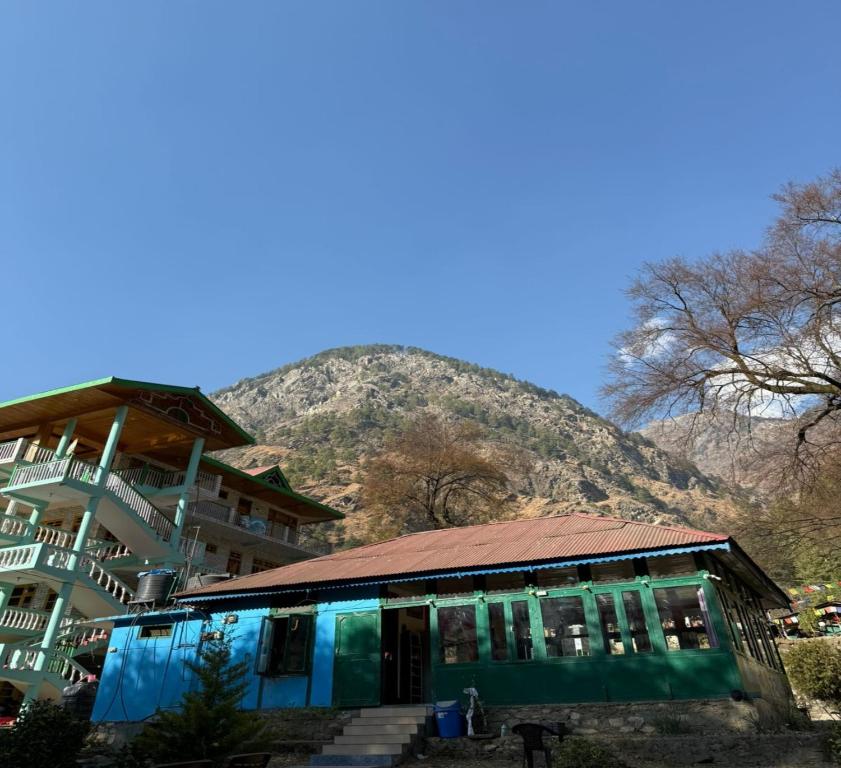 Gallery image of Fusion Guest House & Cafe- Chalal in Kulu